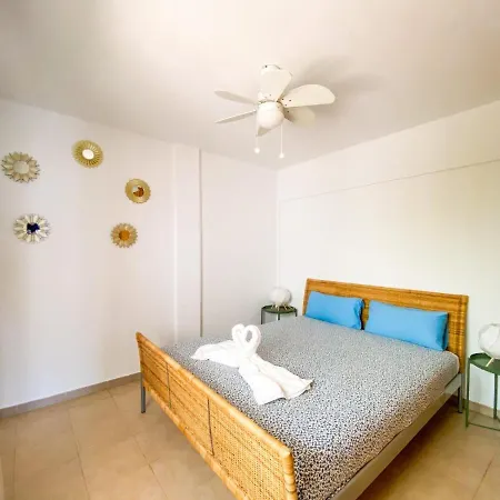 شقة Costa Caleta Sea View *